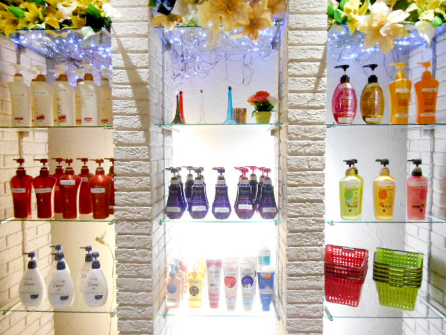 各種シャンプー(LUX・TSUBAKI・ESSENTIAL)その他化粧品等 無料レンタル